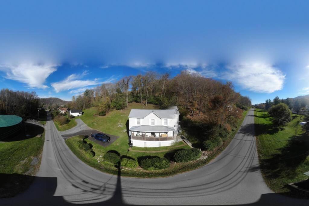 The Dragon'S Den 5 Bedroom House 1 Mile To Main St Tazewell Kültér fotó